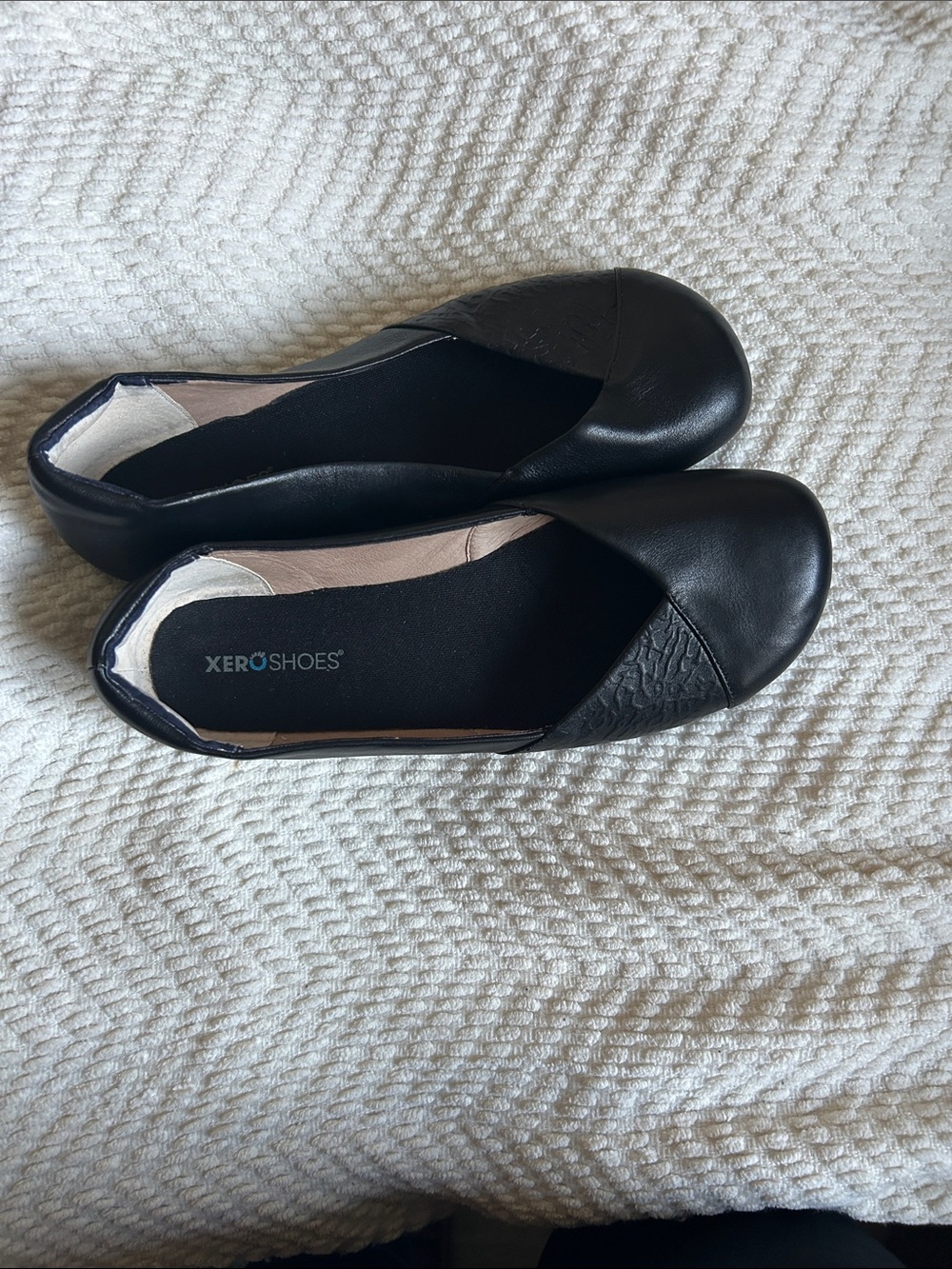Xero Shoes Women's Black Foldable Ballet Flats - Picture 5 of 7